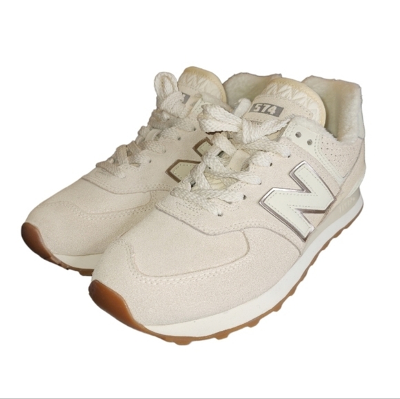 New Balance Shoes New Balance 574 V2 Low Cut Running Shoes Wmns
